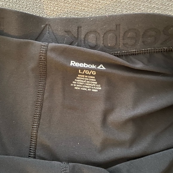Reebok shorts Large - Picture 5 of 5